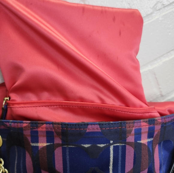 Coach Poppy Tartain SlimChain - Picture 8 of 11